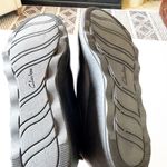 Clarks  Black Mazy Tisbury Ankle Chelsea Boots Wedge Leather Women's Size 9.5 EUC Photo 3