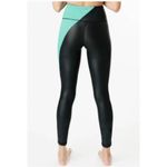 Zyia  Active Jade River Stone Metallic Light n Tight
High Rise 7/8 Legging Photo 3
