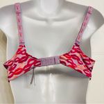 Victoria's Secret  T-Shirt Lightly Lined Wireless Bra 34C Pink Lips Love‎ Straps Photo 3