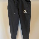 Nike Joggers Photo 0