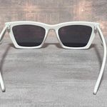 Boutique White sunglasses  Photo 2