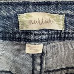 Nurture medium wash denim capri embroidered pockets Blue Size 12 Photo 3