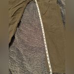 Banana Republic brown corduroy pants
30x30 men’s sizing
Women’s 6/8 short Photo 7