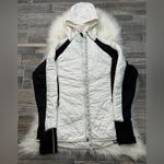 New Balance  Women’s Polartec Hooded Black and White Jacket Photo 6