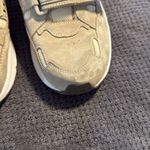 Vionic Tabi Walker Womens Size 9.5 Walking Shoes Sneakers Cream Beige Orthotic Photo 3