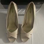 East 5th  Savannah Shoes. Size 9.5. Bone color. Photo 5