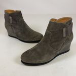 Earthies Beaumont Dusty grey suede ankle boots Size 8B A5 Gray Photo 1