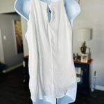 Amy Byer Women’s White Scalloped Tank w/Blue Flowers Size Small Photo 2