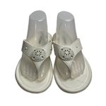 Minnetonka Size 8 Sandals Painted Poppy Thong Flip Flops White Cushioned Women’s Photo 1