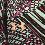 Under Armour ✨ Heat Gear Patterned 18” Capri Photo 2