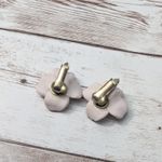 Vintage Clip On Earrings Light Dusky Pink Flower Photo 4