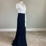 Adrianna Papell Short Sleeve Evening Gown Blue and White Size 2 V-Neck Formal Photo 4