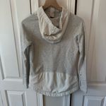 Studio by Energy Zone Women’s Zip Up Athletic Sweater Size Small Gray Photo 7