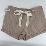 Wilfred NWT  Allegra Tan Shorts with Cream Tie Photo 0