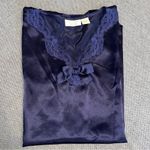 Victoria's Secret  gold label nightie sleeper gown, size Small Photo 3