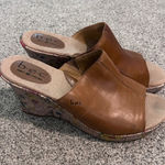 B.O.C. Born Concepts Brown Leather Floral Wedge Platform Slide Sandals Size 10 Photo 0