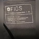 FIGS  Rafaela XL Black Womens Nurse Healthcare Scrubs Top Photo 2