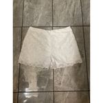 ZARA White Eyelet Scalloped Hem Hot Shorts Size L Photo 2