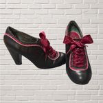 Poetic Licence London Lace Photo 2