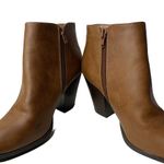 City Classified Ankle Boots Bootie 6 Brown Almond Tow Side Zip Black Heel NEW Photo 3