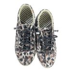 Taos Women STAR Animal Safari Print Canvas Fashion Sneakers Size 7.5 Grey Brown Gray Photo 5