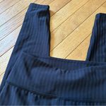 Beyond Yoga  Tonal Black Striped 7/8 Legging Womens Large Athletic Workout Photo 3