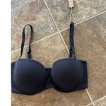 SKIMS Fits Everybody Strapless Bra Onyx Size 32D Photo 2