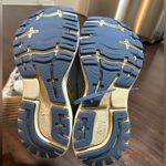 Brooks  ghost 14 size 7.5 medium Photo 9