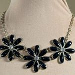 None Vtg 3 Flower Choker Necklace Black Plastic Petals Rhinestone Gold Tone Photo 0
