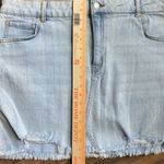 Wild Fable Women’s Light Wash Distressed Frayed Hem Mini Jean Skirt Size 18 Photo 7