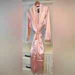 NWT Noble Mount Elegant Pink Satin Robe Size L Photo 1