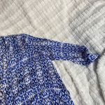 Lush Clothing LUSH Patterened 1/2 Sleeve Rolled V Neck Top Blue White Small Blouse Office Work Photo 1