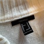 Forever 21  Boston V-Neck Sweater - Cream and Black Photo 1