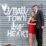 Windsor Red Ruched Mini Dress V-Neck size medium Photo 8