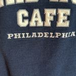 Hard Rock Cafe  Philadelphia Embroidered Navy Blue Sweatshirt Size Medium Photo 3