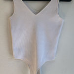 Vince  White Ribbed sleeveless bodysuit v neck Top size medium Photo 0