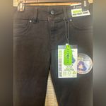 D. Jeans  Women's Black Skinny Jeans NWT Photo 2