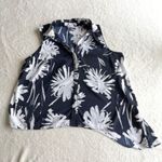Avenue  Floral Sleeveless Blouse‎ Womens Size Blue White Flowers Asymmetrical Hem Photo 2