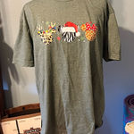 Disney   Green Graphic T-Shirt Photo 0
