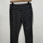 Nike Women’s Spotted Striped Black & White Dri-Fit Capri Athletic Legging Medium Photo 1