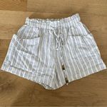 Urban Outfitters  - Stripe Pull On Pocket Shorts in White & Blue Photo 0