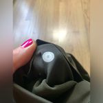 Lululemon in movement 7/8 tight dark olive green 8 Photo 4
