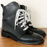 Josefinas Leather Lace Photo 0