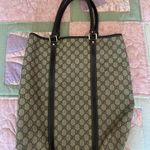 Gucci GG Supreme Tote Bag Photo 2