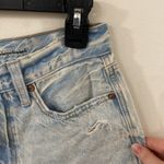 American Eagle New 90s boyfriend acid wash fringe hem denim shorts size 6 Photo 2