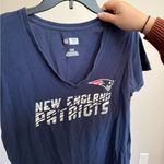 NFL  Team Apparel New England Patriots V-Neck Tee Women’s M Sporty Athleisure Photo 2