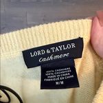 Lord & Taylor women’s Light Yellow Crewneck cashmere Sweater Size M Photo 2