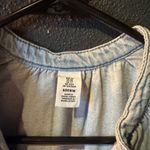 &Denim Light Wash V Photo 1