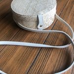 Urban Outfitters Round Bag Beige and White Woven Great Condition Photo 0