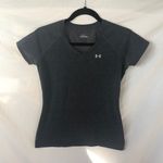Under Armour  T-Shirt Size XS Photo 0